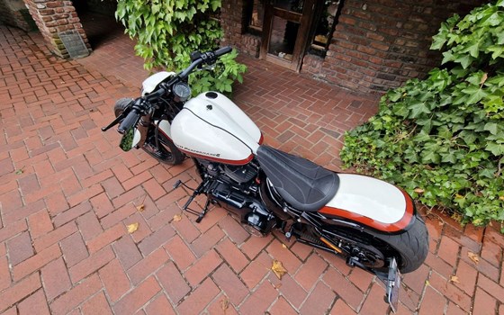 Gebrauchtmotorrad Harley-Davidson Softail Breakout FXBR - Bild 13