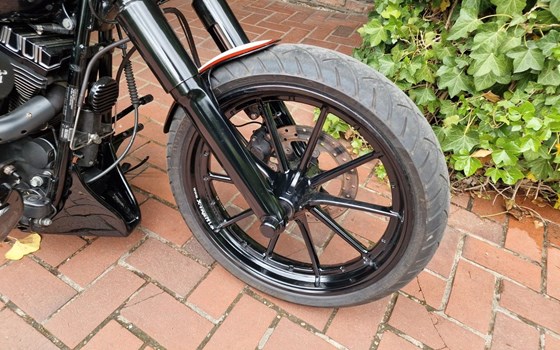 Gebrauchtmotorrad Harley-Davidson Softail Breakout FXBR - Bild 19