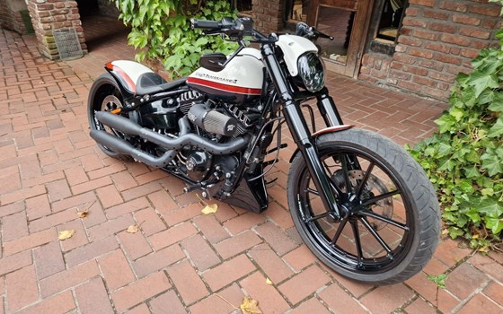 Gebrauchtmotorrad Harley-Davidson Softail Breakout FXBR - Bild 4