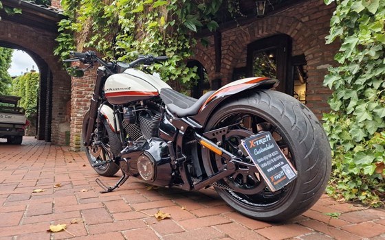 Gebrauchtmotorrad Harley-Davidson Softail Breakout FXBR - Bild 8