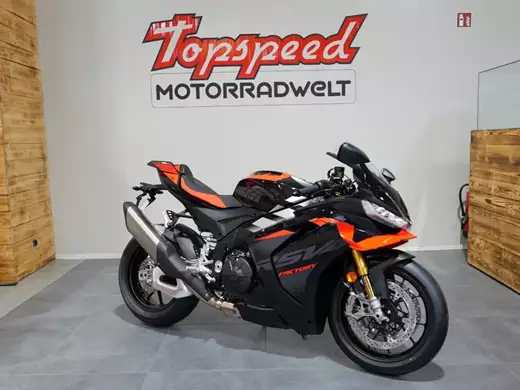 Aprilia RSV4 1100 Factory