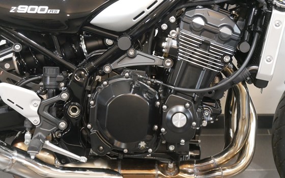 Gebrauchtmotorrad Kawasaki Z900 RS - Bild 9