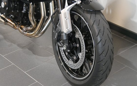 Gebrauchtmotorrad Kawasaki Z900 RS - Bild 14