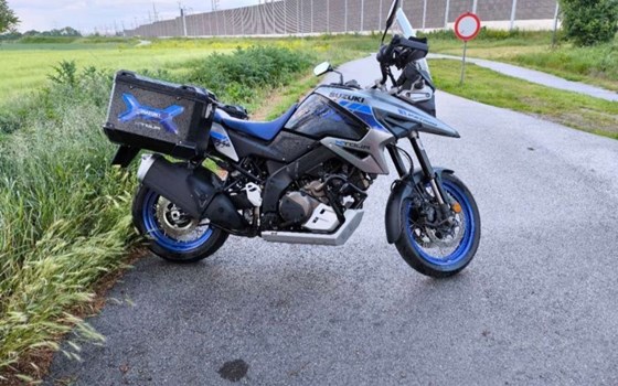 Gebrauchtmotorrad Suzuki V-Strom 1050 XT - Bild 5 Gebrauchtmotorrad Suzuki V-Strom 1050 XT - Bild 5