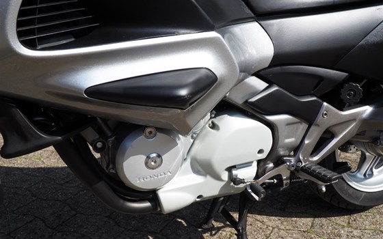 Gebrauchtmotorrad Honda NT700V Deauville - Bild 10