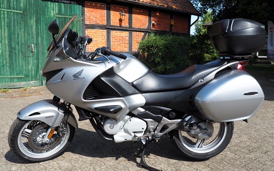 Gebrauchtmotorrad Honda NT700V Deauville - Bild 2