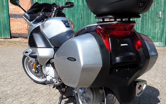 Gebrauchtmotorrad Honda NT700V Deauville - Bild 8