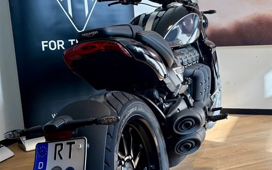 Gebrauchtmotorrad Triumph Rocket 3 Storm R - Bild 4