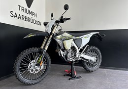 Neumotorrad Triumph TF 250-E