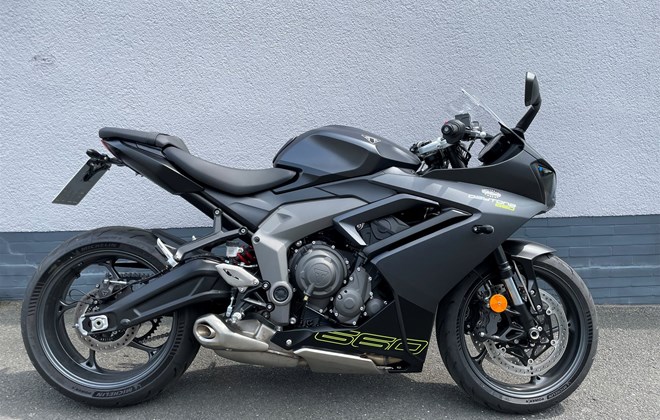 Triumph Daytona 660