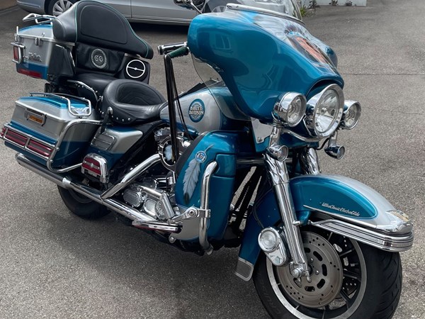 Gebrauchtmotorrad Harley-Davidson Electra Glide Ultra Classic FLHTCU
