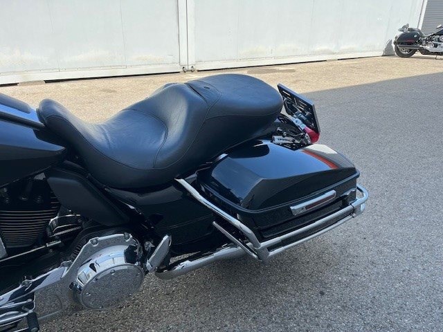 Harley-Davidson Electra Glide Police Edition (schwarz) - Bild 12