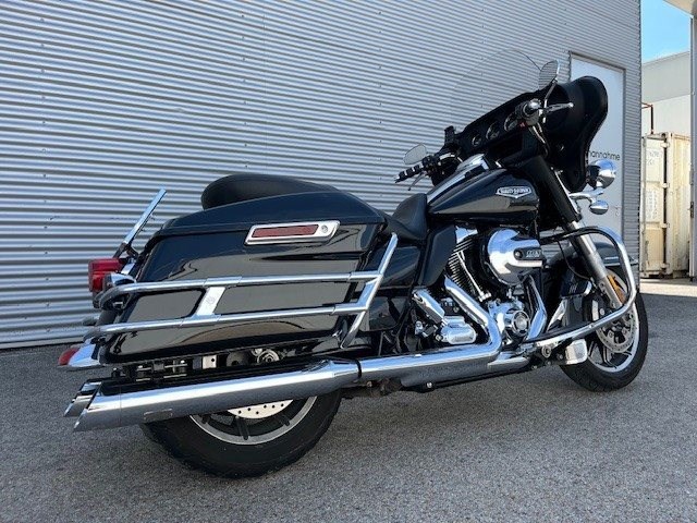 Harley-Davidson Electra Glide Police Edition (schwarz) - Bild 9