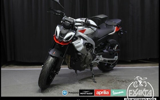 Gebrauchtmotorrad Aprilia Tuono 457 - Bild 1