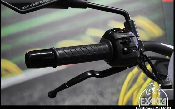 Gebrauchtmotorrad Aprilia Tuono 457 - Bild 14