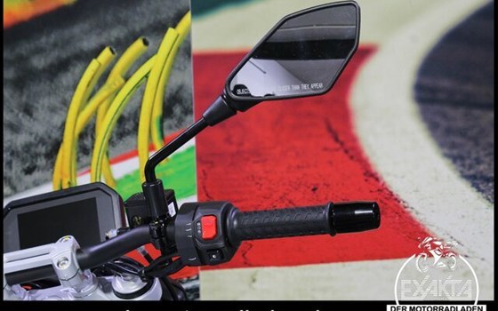 Gebrauchtmotorrad Aprilia Tuono 457 - Bild 15