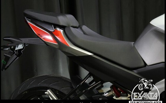 Gebrauchtmotorrad Aprilia Tuono 457 - Bild 24