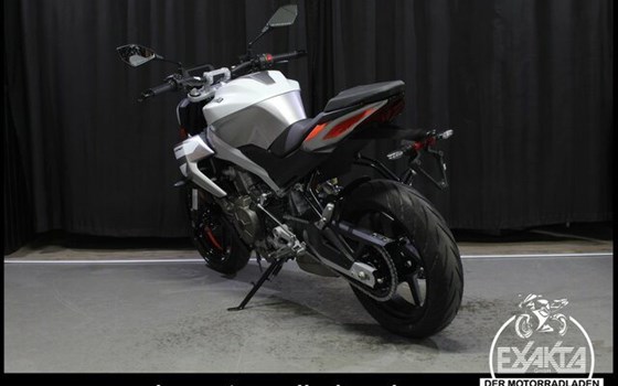 Gebrauchtmotorrad Aprilia Tuono 457 - Bild 3