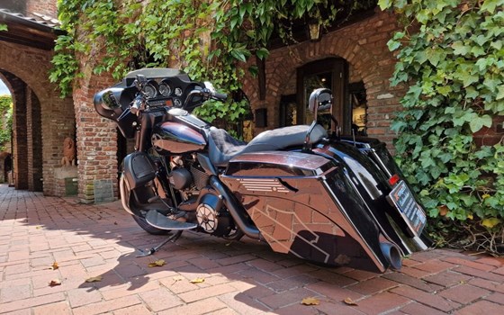 Gebrauchtmotorrad Harley-Davidson Ultra Classic E-Glide FLHTCUI - Bild 11