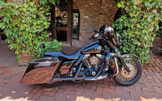 Gebrauchtmotorrad Harley-Davidson Ultra Classic E-Glide FLHTCUI - Bild 2