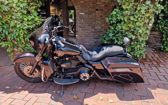 Gebrauchtmotorrad Harley-Davidson Ultra Classic E-Glide FLHTCUI - Bild 3