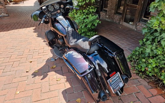 Gebrauchtmotorrad Harley-Davidson Ultra Classic E-Glide FLHTCUI - Bild 5