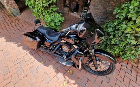 Gebrauchtmotorrad Harley-Davidson Ultra Classic E-Glide FLHTCUI - Bild 9