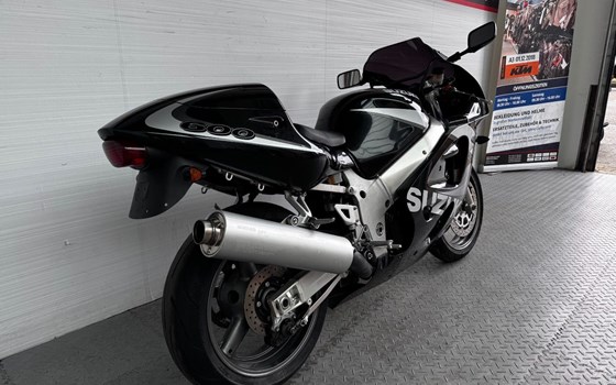 Gebrauchtmotorrad Suzuki GSX-R 600 - Bild 3