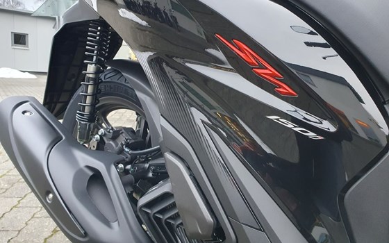 Gebrauchtmotorrad Honda SH150i - Bild 5