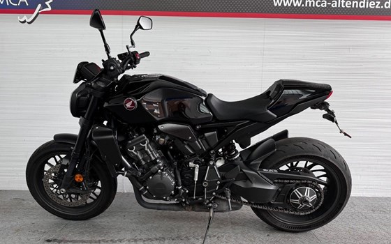 Gebrauchtmotorrad Honda CB1000R Black Edition - Bild 7