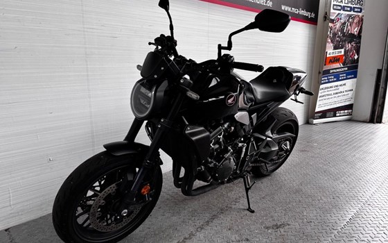 Gebrauchtmotorrad Honda CB1000R Black Edition - Bild 8