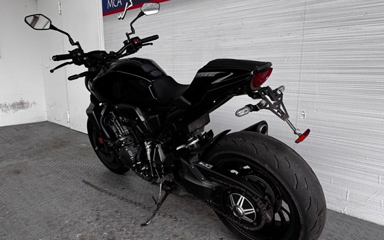 Gebrauchtmotorrad Honda CB1000R Black Edition - Bild 9