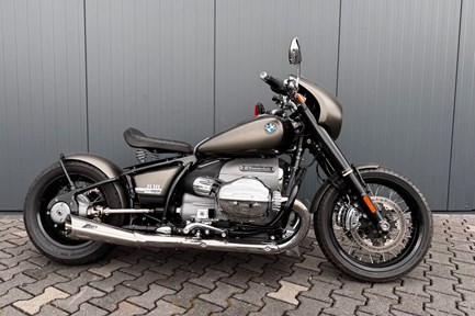 BMW R 18