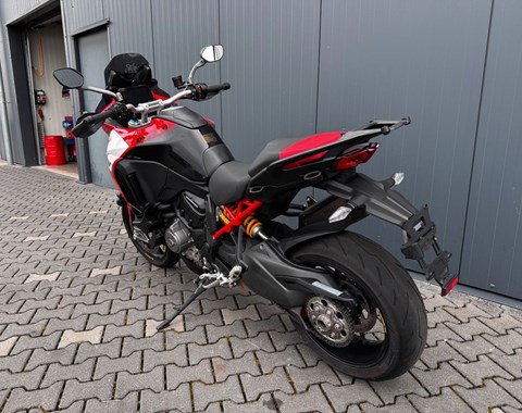 zum Vergrössern bitte anklicken!