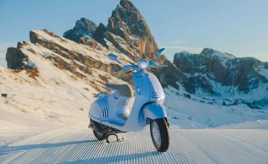Angebot Vespa 946 Snake Bild 2: Angebot Vespa 946 Snake