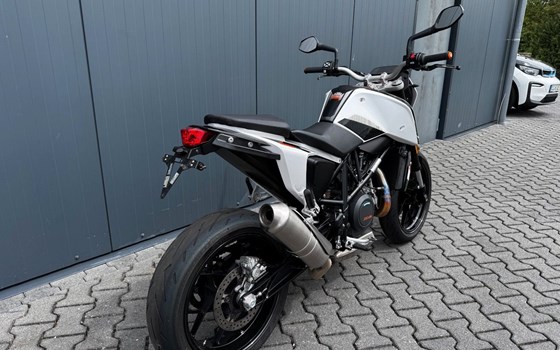 Gebrauchtmotorrad KTM 690 Duke - Bild 2
