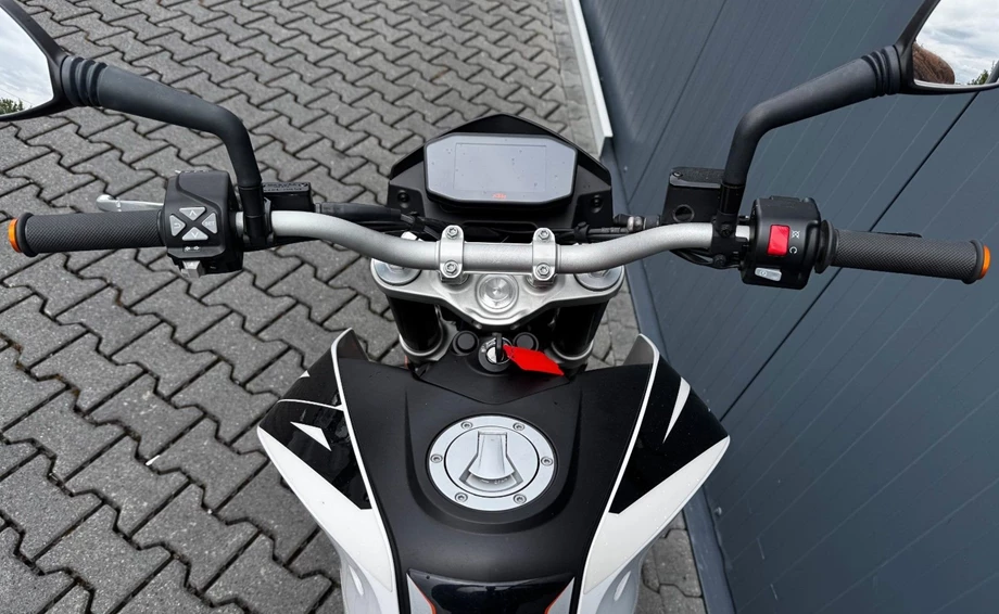 Angebot KTM 690 Duke Bild 5: Angebot KTM 690 Duke