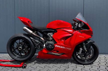 Ducati Panigale V2