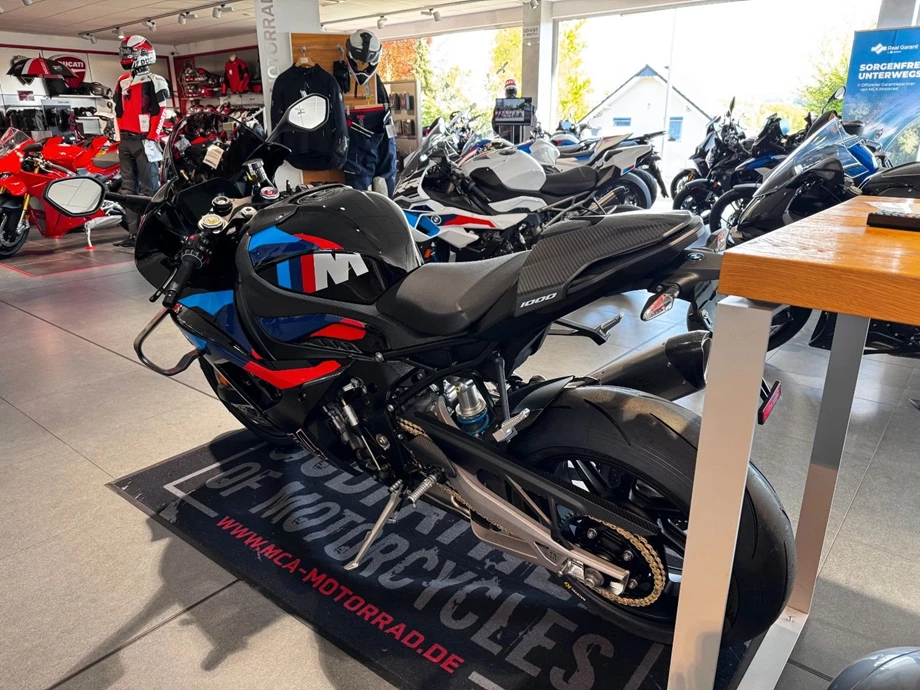 Angebot BMW M 1000 RR Bild 7: Angebot BMW M 1000 RR