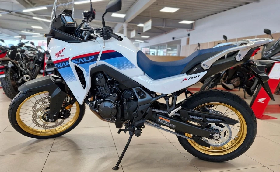 Offer Honda XL750 Transalp Bild 4: Offer Honda XL750 Transalp