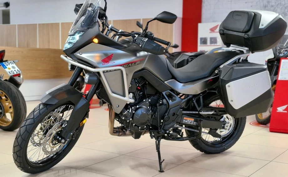 Offer Honda XL750 Transalp Bild 2: Offer Honda XL750 Transalp