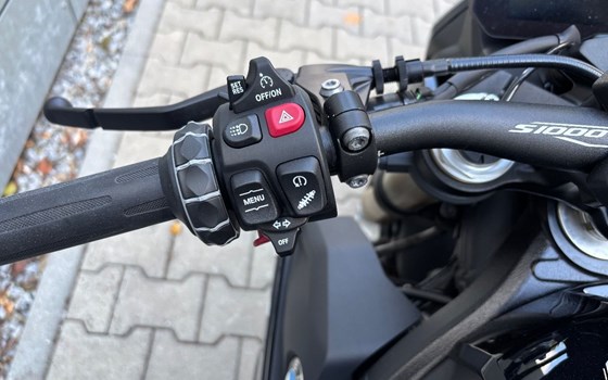 Gebrauchtmotorrad BMW S 1000 R - Bild 12