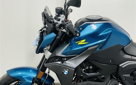 Gebrauchtmotorrad BMW F 900 R - Bild 4