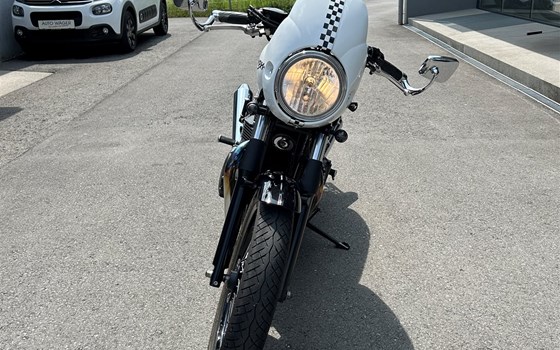 Gebrauchtmotorrad Triumph Thruxton Ace - Bild 1 Gebrauchtmotorrad Triumph Thruxton Ace - Bild 1