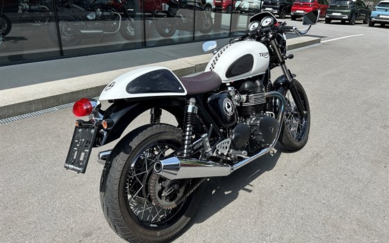 Gebrauchtmotorrad Triumph Thruxton Ace - Bild 4 Gebrauchtmotorrad Triumph Thruxton Ace - Bild 4
