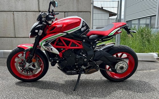 Gebrauchtmotorrad MV Agusta Dragster 800 RC - Bild 2 Gebrauchtmotorrad MV Agusta Dragster 800 RC - Bild 2