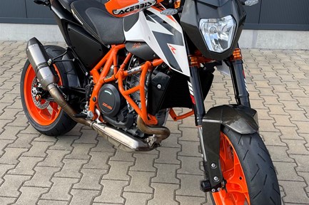 KTM 690 Duke R