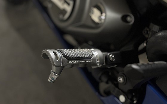 Gebrauchtmotorrad Harley-Davidson Sportster XL 1200C Custom - Bild 12 Gebrauchtmotorrad Harley-Davidson Sportster XL 1200C Custom - Bild 12