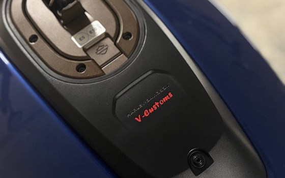 Gebrauchtmotorrad Harley-Davidson Sportster XL 1200C Custom - Bild 9