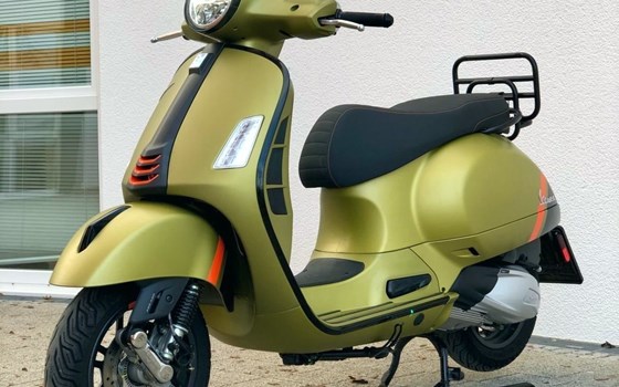 Gebrauchtmotorrad Vespa GTS 300 - Bild 4
